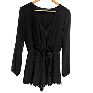 ASTR The Label Black Long Sleeve Chiffon Romper Lace Trim Size Medium